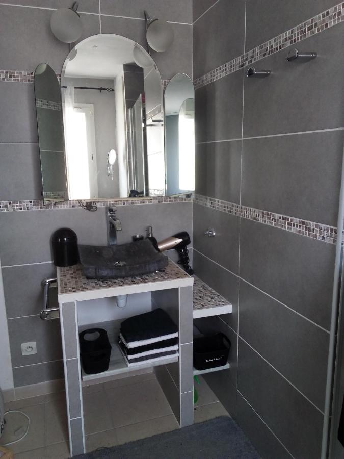 Les Coronilles Bed & Breakfast Beaucaire  Luaran gambar