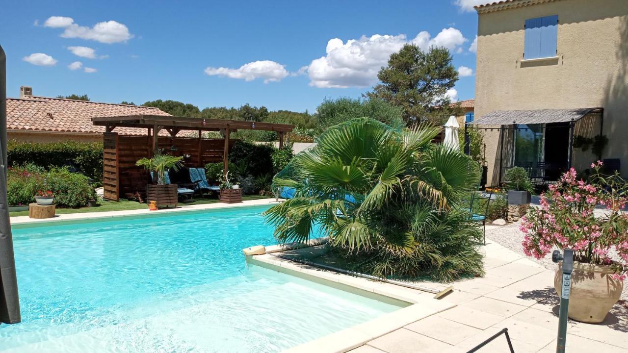 Les Coronilles Bed & Breakfast Beaucaire  Luaran gambar
